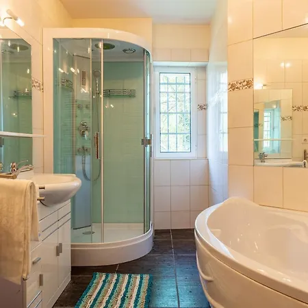 De La Coupiere Tatil Evi *